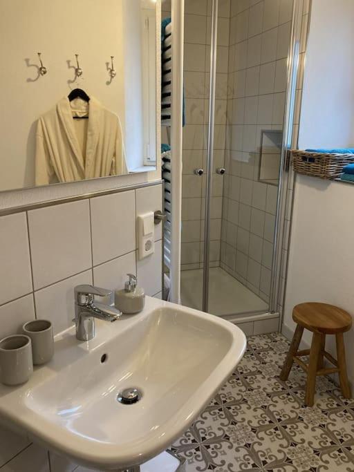 Altes Winzerhaus Lenz Appartement Pünderich Buitenkant foto